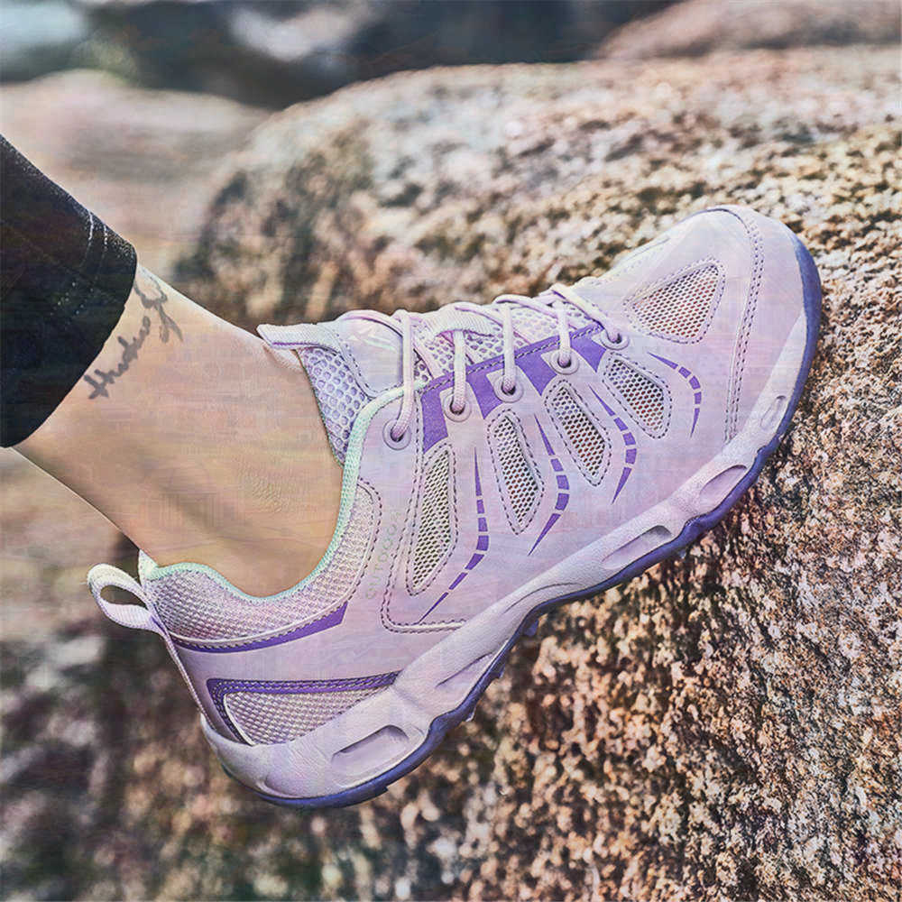 Sumer Round Tip Silver Sneaker - Badminton Outfit 리뷰 및 가격