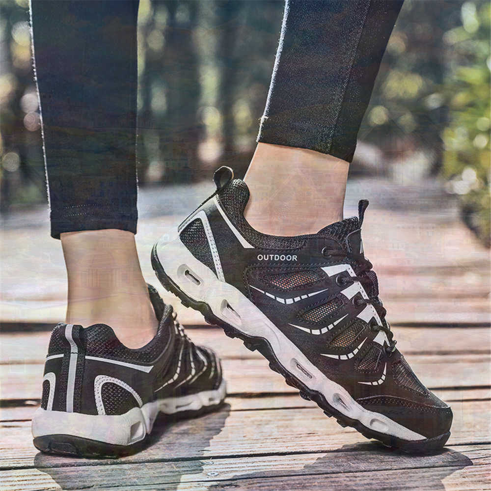 Sumer Round Tip Silver Sneaker - Badminton Outfit 리뷰 및 가격